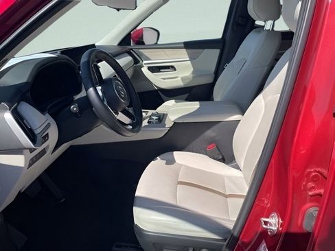 Used 2024 MAZDA CX-90 Plug-In Hybrid w/ Premium Plus image 18