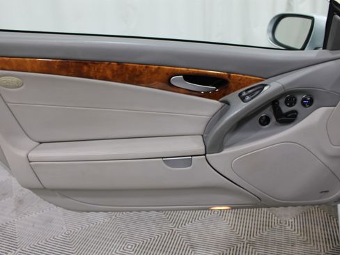 Used 2007 Mercedes-Benz SL 550 image 6