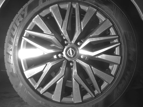 Used 2025 Nissan Altima 2.5 SV image 15