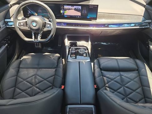Used 2023 BMW 740i RWD image 14