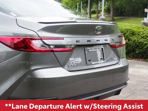 Used 2026 Toyota Camry SE w/ Multimedia Upgrade Package FWD image 9