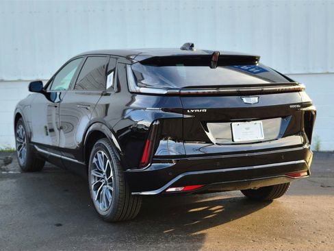 New 2025 Cadillac Lyriq Sport image 5