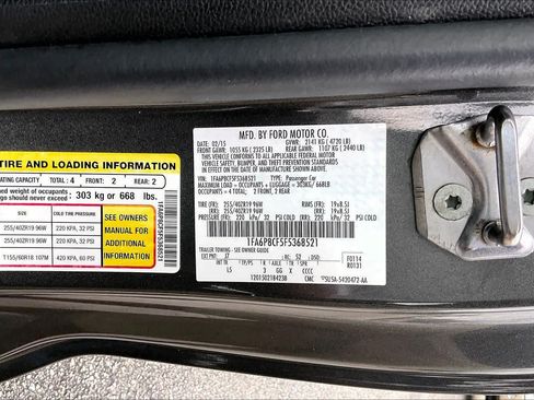 Used 2015 Ford Mustang GT Premium w/ Equipment Group 401A RWD image 31