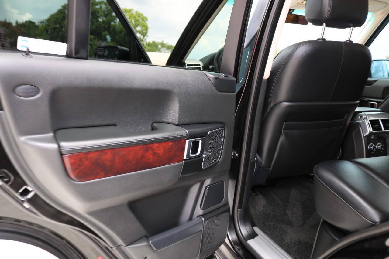 Used 2011 Land Rover Range Rover HSE AWD/4WD image 27