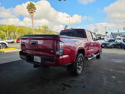 Used 2022 Toyota Tacoma TRD Sport w/ Technology Package AWD/4WD image 6