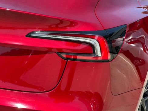 Used 2025 Tesla Model 3 Long Range RWD image 26