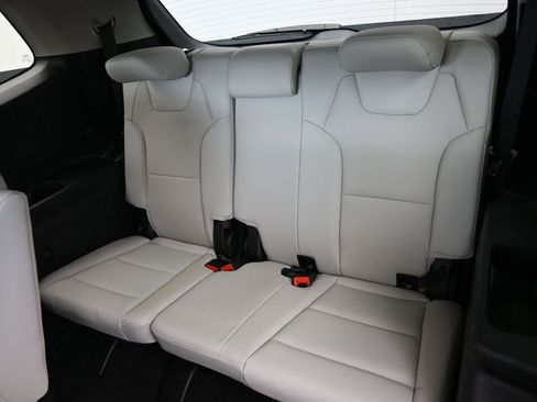 Used 2025 Kia Telluride EX w/ EX Captain's Chair Package image 34