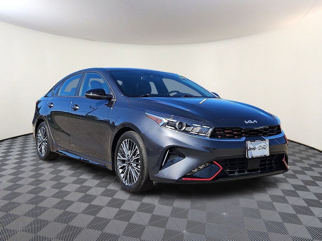 Used 2024 Kia Forte GT-Line w/ GT-Line Premium Package FWD image 1
