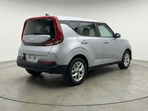 Used 2025 Kia Soul LX w/ LX Technology Package image 9