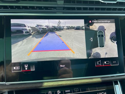 Certified 2025 Audi Q8 Premium image 31