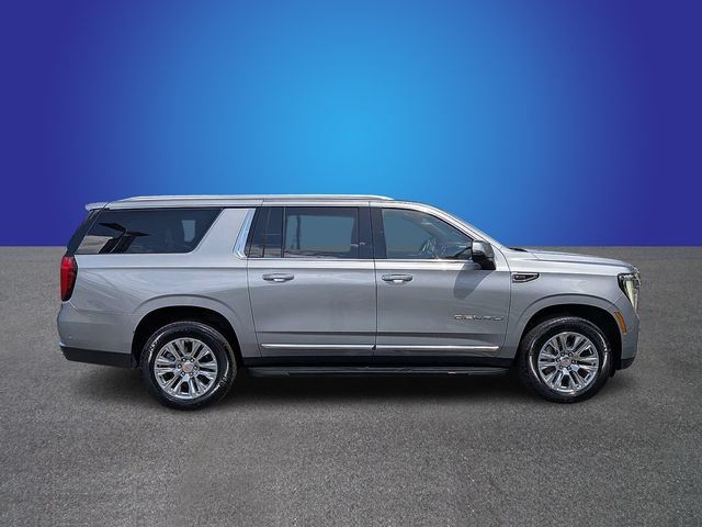 Used 2025 GMC Yukon XL Denali AWD/4WD image 6