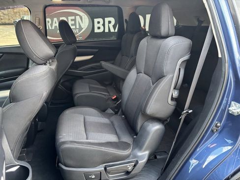 Used 2021 Subaru Ascent Premium w/ Convenience Package image 24