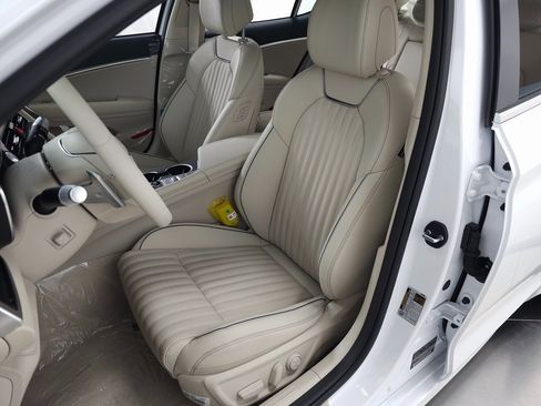 New 2026 Genesis G70 2.5T Prestige image 13