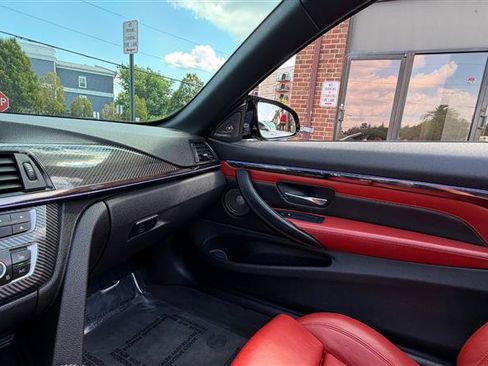 Used 2015 BMW M4 Convertible RWD image 22