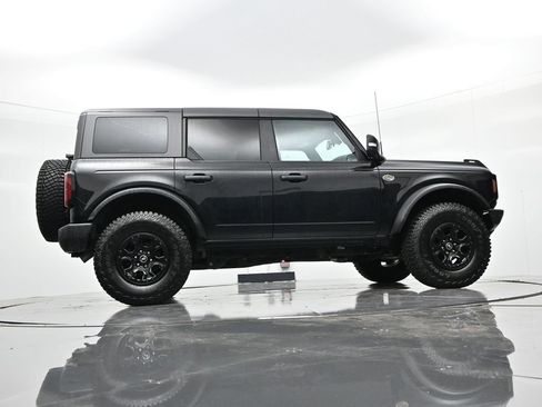 Used 2023 Ford Bronco Wildtrak AWD/4WD image 32