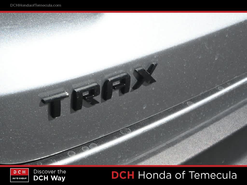 Used 2024 Chevrolet Trax LT w/ Driver Confidence Package FWD image 7