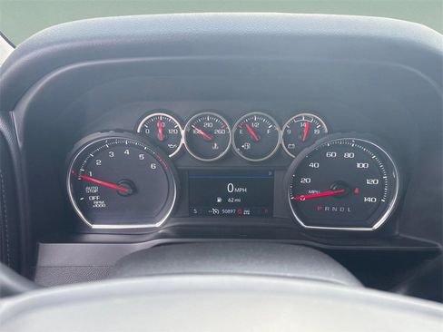 Used 2021 Chevrolet Silverado 1500 LT image 21