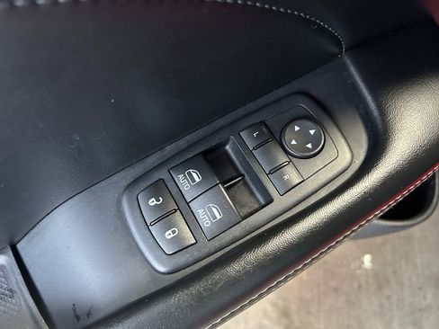 Used 2016 Dodge Challenger R/T Scat Pack w/ Leather Interior Group image 23