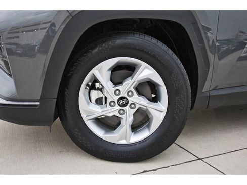Certified 2024 Hyundai Tucson SEL FWD image 30