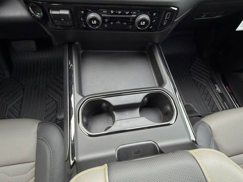 New 2026 Chevrolet Silverado 2500 ZR2 image 17