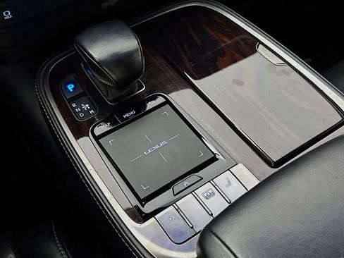 Used 2020 Lexus LS 500 image 17