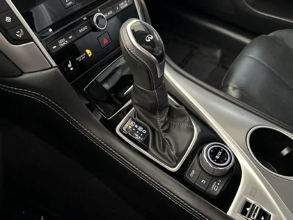 Used 2022 INFINITI Q60 3.0t Luxe w/ Cargo Package RWD image 21