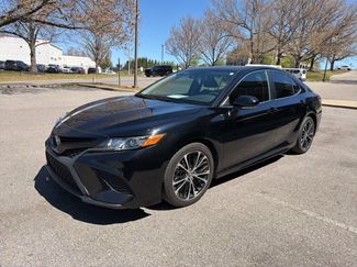 Used 2020 Toyota Camry SE w/ Convenience Package video 1
