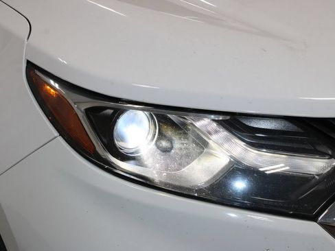 Used 2018 Chevrolet Equinox LT FWD image 13