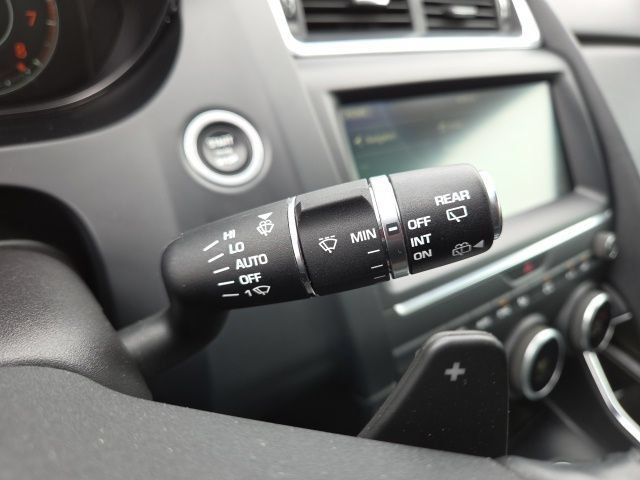 Used 2018 Jaguar E-PACE R-Dynamic HSE AWD/4WD image 58