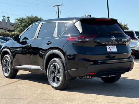 New 2026 Nissan Rogue SV image 6