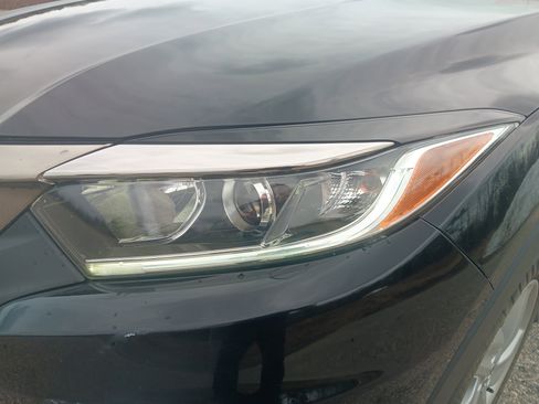 Used 2019 Honda HR-V EX-L image 9