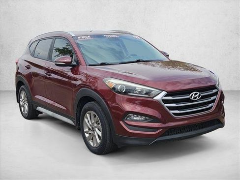 Used 2017 Hyundai Tucson SE Plus FWD image 3