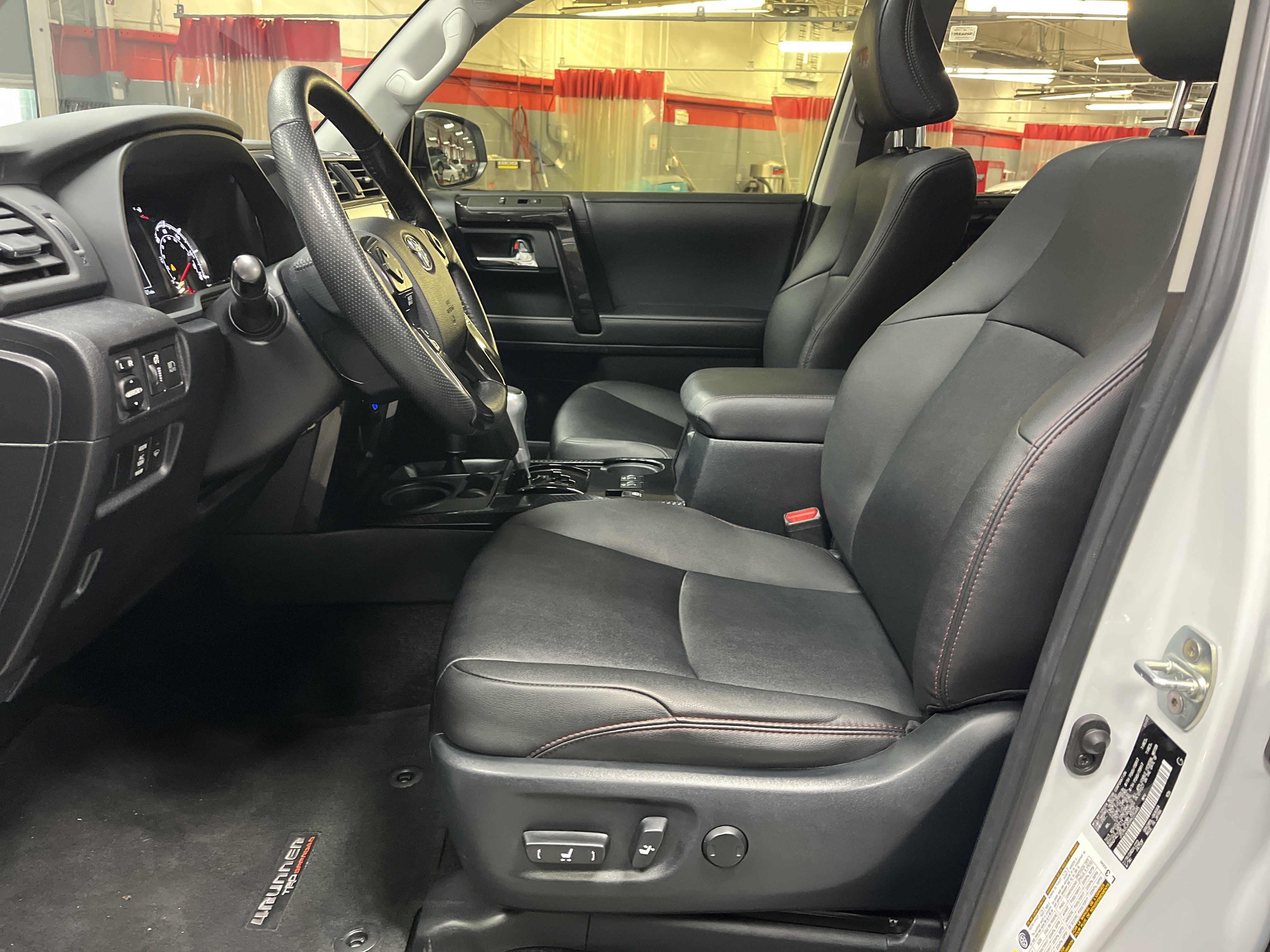 Used 2024 Toyota 4Runner TRD Off-Road Premium w/ Moonroof Package AWD/4WD image 16