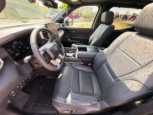 Used 2024 Toyota Tundra Platinum AWD/4WD image 14