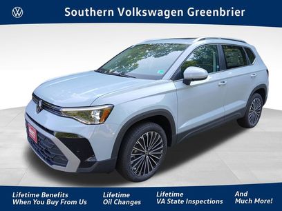 New 2025 Volkswagen Taos SE