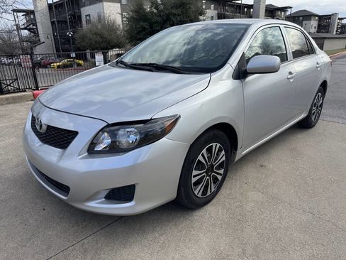 Used 2010 Toyota Corolla LE image 24