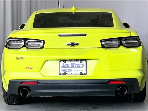 Used 2021 Chevrolet Camaro LT w/ RS Package image 3