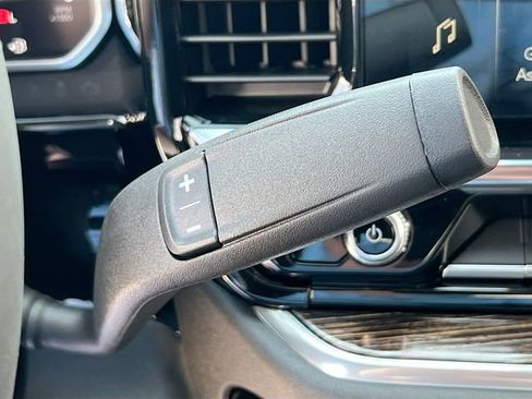 New 2026 GMC Sierra 1500 Elevation image 12