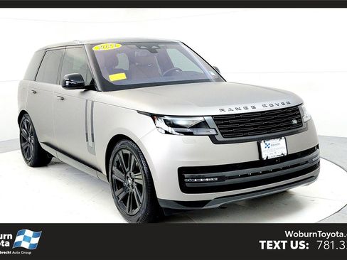 Used 2023 Land Rover Range Rover SE image 1