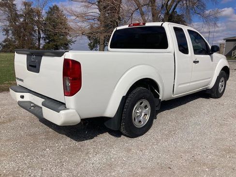 Used 2019 Nissan Frontier S image 3
