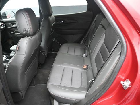 Used 2023 Chevrolet TrailBlazer RS w/ Sun and Liftgate Package image 29