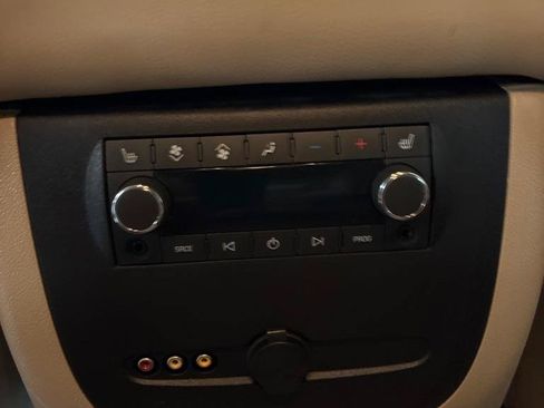 Used 2012 Chevrolet Tahoe LTZ AWD/4WD image 23