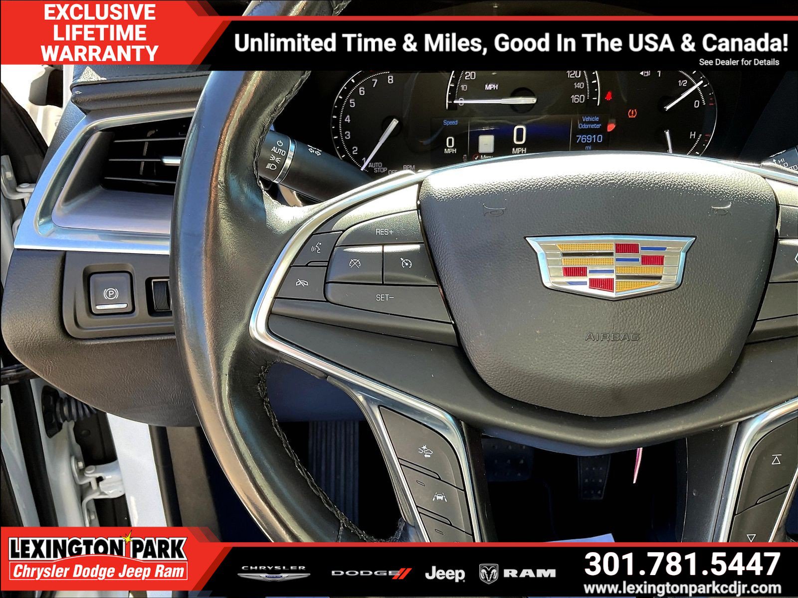 Used 2018 Cadillac XT5 Luxury w/ LPO, Black Ice Package AWD/4WD image 11