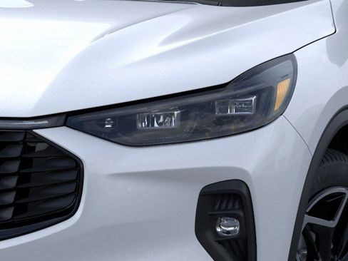 New 2026 Ford Escape Platinum w/ Premium Technology Package AWD/4WD image 18