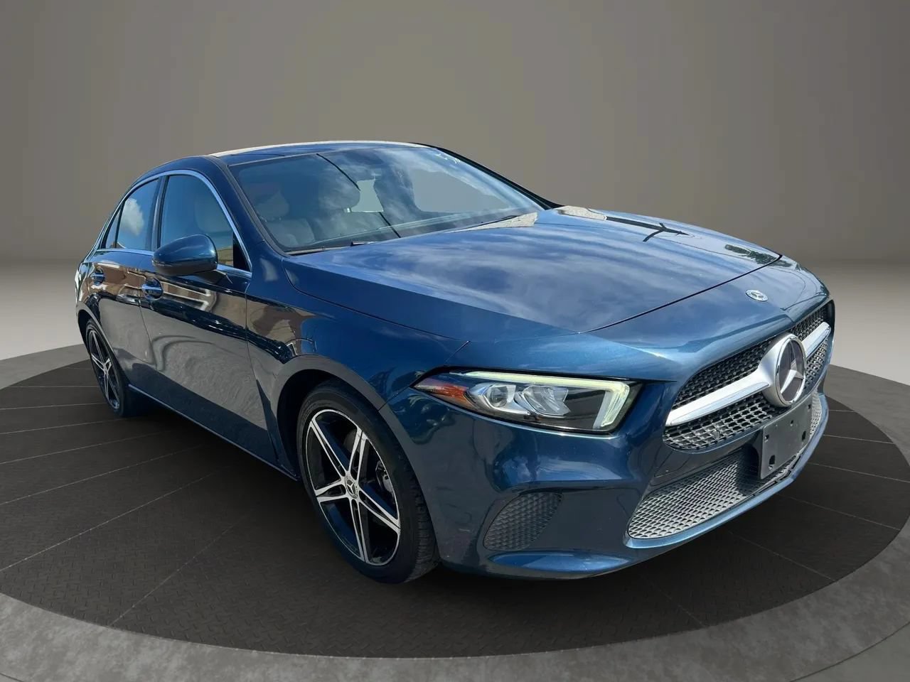 Used 2021 Mercedes-Benz A 220 4MATIC w/ Premium Package image 3