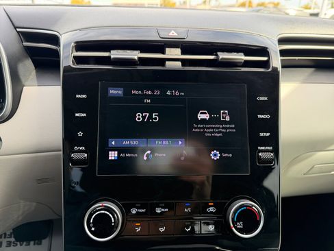 Certified 2023 Hyundai Tucson SE image 12