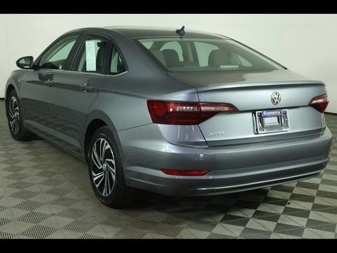 Used 2021 Volkswagen Jetta SEL FWD image 13