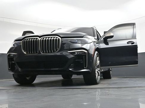 Used 2020 BMW X7 M50i w/ Dynamic Handling Package AWD/4WD image 41