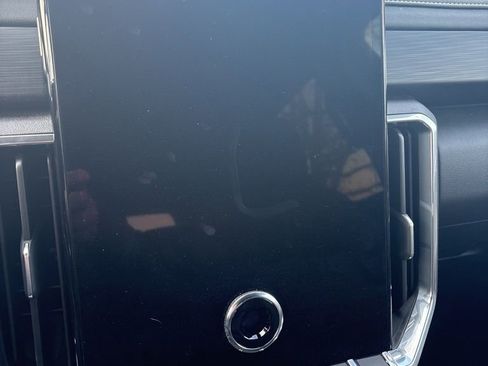 Used 2025 GMC Acadia Elevation image 10