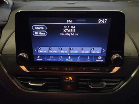 Used 2024 Nissan Altima 2.5 SR FWD image 25